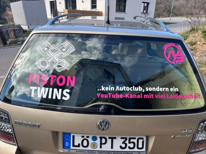 Heckscheibe «Piston Twins»